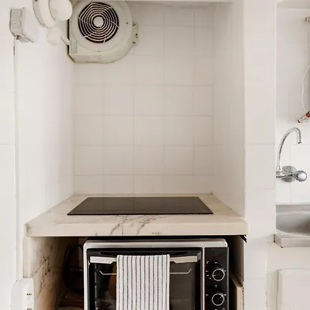 Cozy Loft In Historic Chiado 아파트 리스본