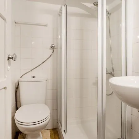 Cozy Loft In Historic Chiado Lisboa